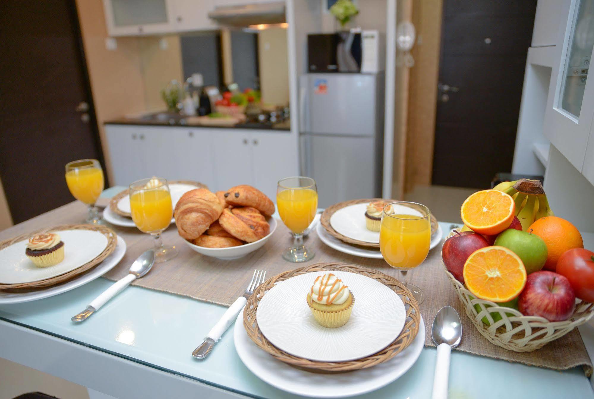 The Cupcake Suites Jakarta Exterior foto