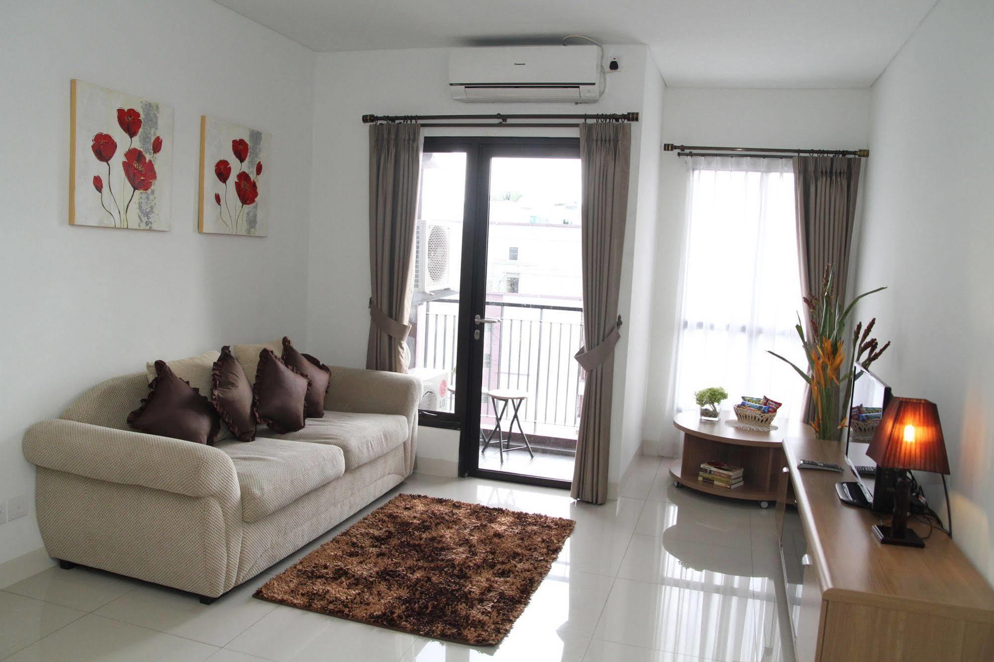The Cupcake Suites Jakarta Exterior foto